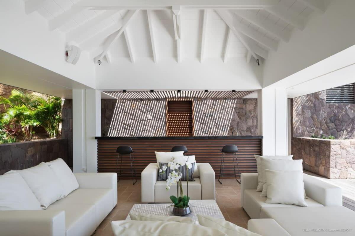 On A Hill Side Villa With Superb Amenities St. Barthelemy Exterior photo
